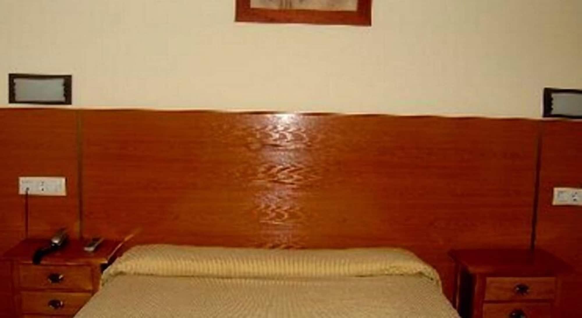 Eurico Hotel Toledo Exterior photo